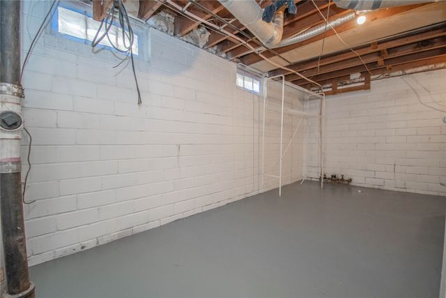 2513 33rd Street, Des Moines, IA 50310