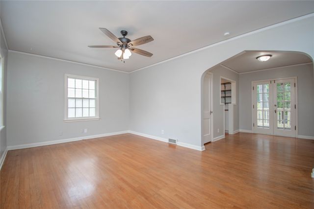 2513 33rd Street, Des Moines, IA 50310