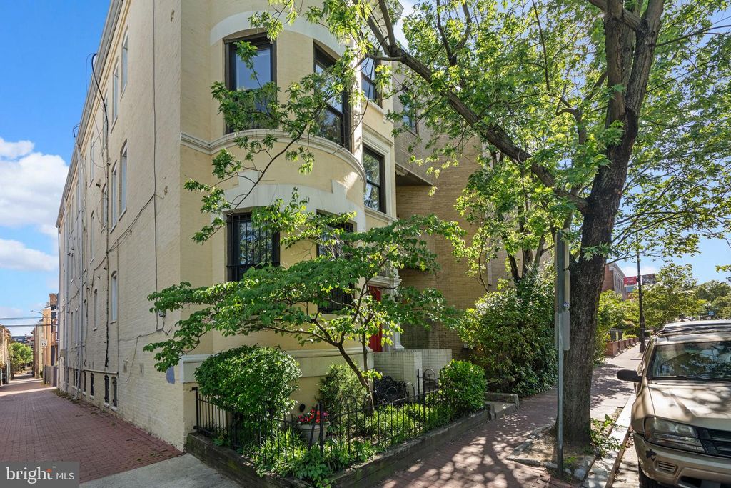 1742 U ST NW #101, Washington, DC 20009