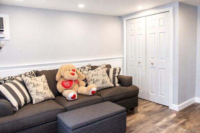 42 Shinbone Lane, Commack, NY 11725