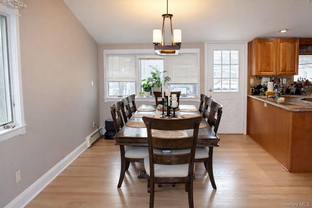 42 Shinbone Lane, Commack, NY 11725