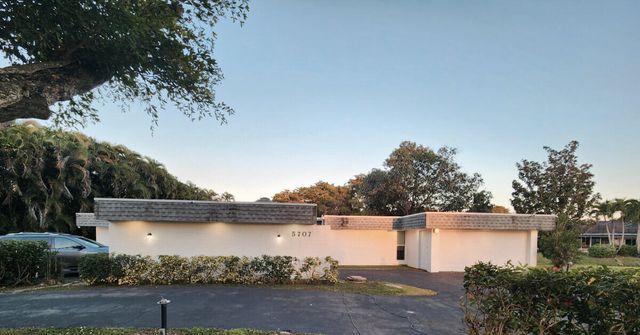 5707 White Hickory Circle, Tamarac, FL 33319