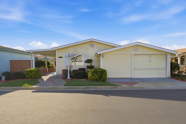 4633 S Terrace Street, Visalia, CA 93277