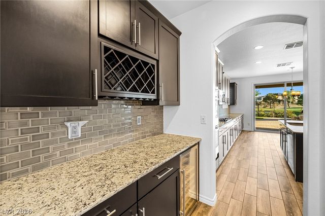 245 Punto Di Vista Drive, Henderson, NV 89011