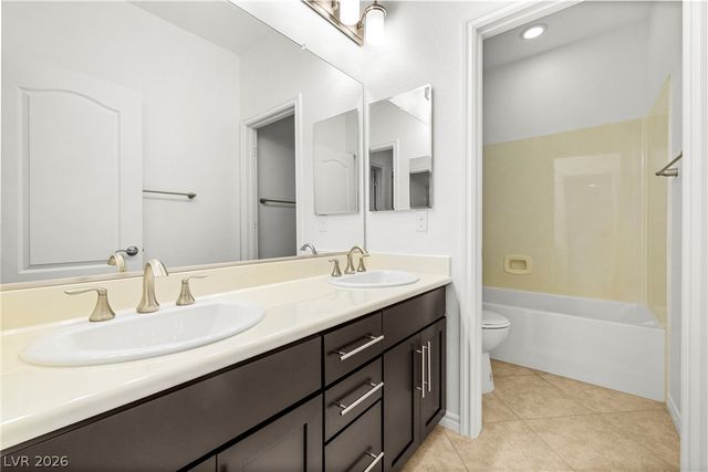 245 Punto Di Vista Drive, Henderson, NV 89011
