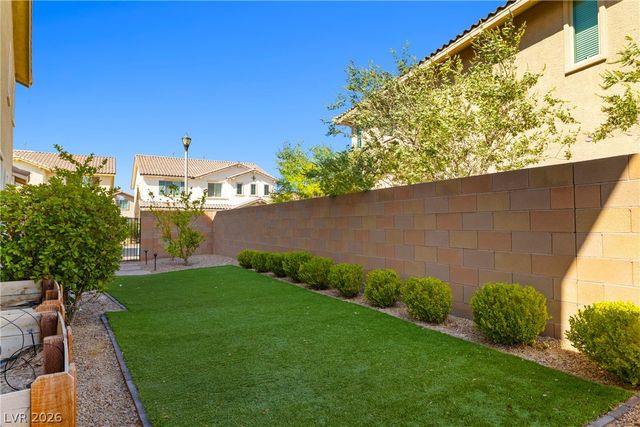 245 Punto Di Vista Drive, Henderson, NV 89011