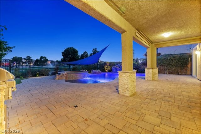 245 Punto Di Vista Drive, Henderson, NV 89011