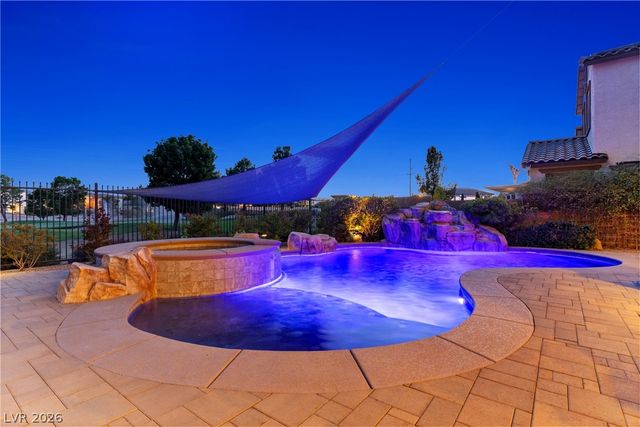 245 Punto Di Vista Drive, Henderson, NV 89011