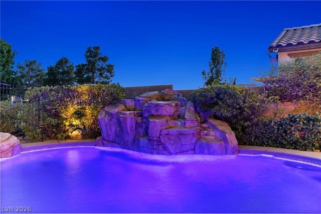 245 Punto Di Vista Drive, Henderson, NV 89011