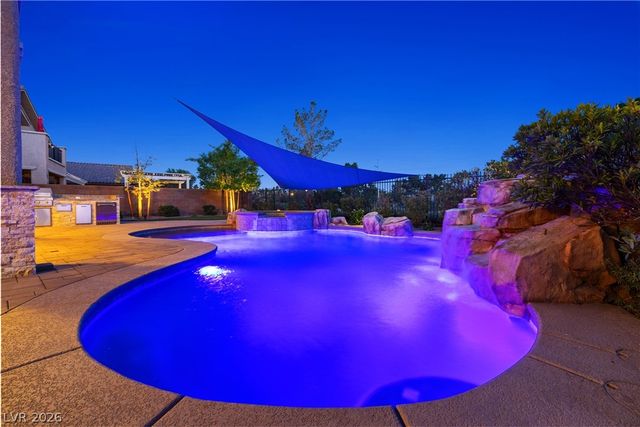 245 Punto Di Vista Drive, Henderson, NV 89011