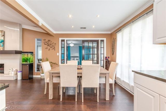 1050 Terramont Drive, Roswell, GA 30076