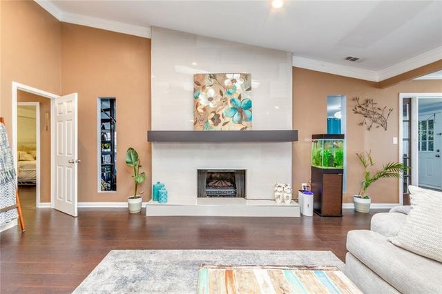 1050 Terramont Drive, Roswell, GA 30076