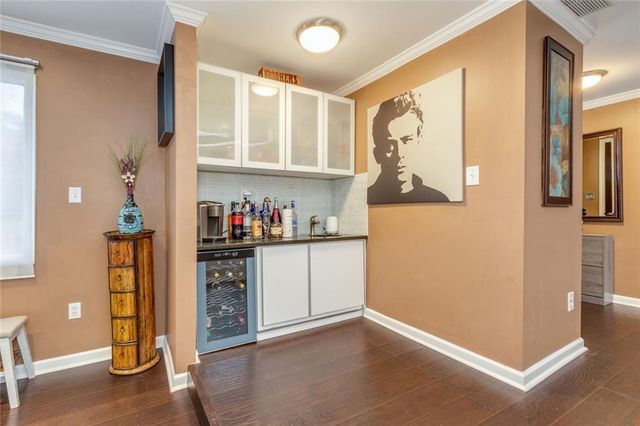 1050 Terramont Drive, Roswell, GA 30076