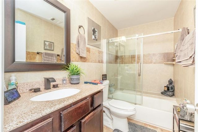 1050 Terramont Drive, Roswell, GA 30076