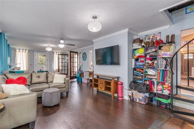 1050 Terramont Drive, Roswell, GA 30076