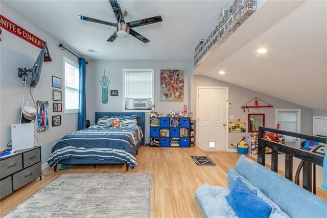 1050 Terramont Drive, Roswell, GA 30076