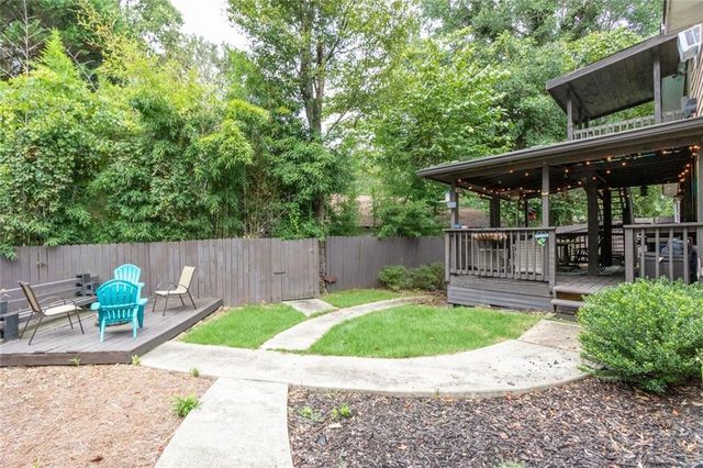 1050 Terramont Drive, Roswell, GA 30076