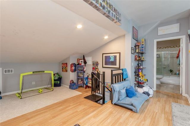 1050 Terramont Drive, Roswell, GA 30076