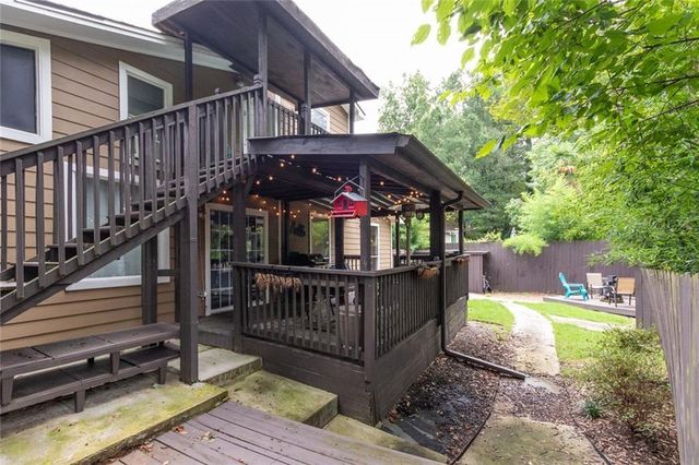 1050 Terramont Drive, Roswell, GA 30076