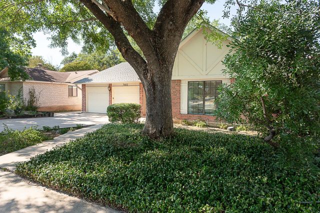 7602 Whispering Oaks DR, Austin, TX 78745