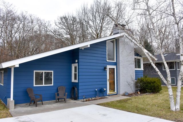 643 Roseland Drive, Bay City, MI 48706