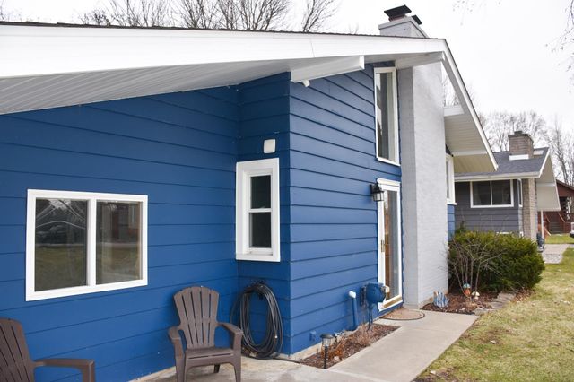 643 Roseland Drive, Bay City, MI 48706