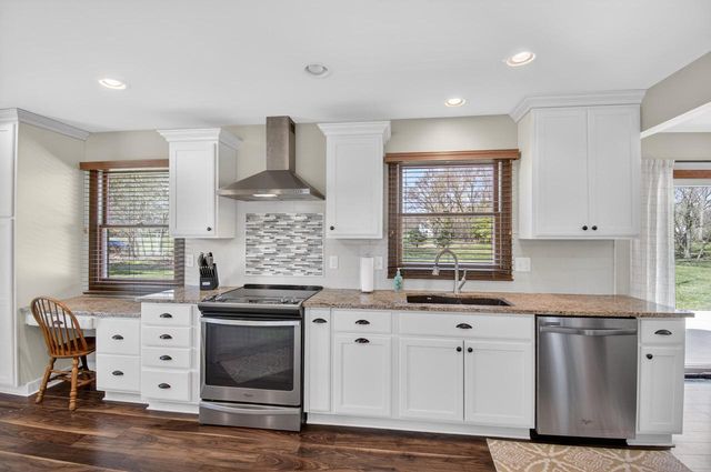 1384 93rd AVENUE, Kenosha, WI 53144