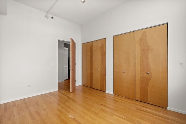 1201 W ADAMS Street 801, Chicago, IL 60607