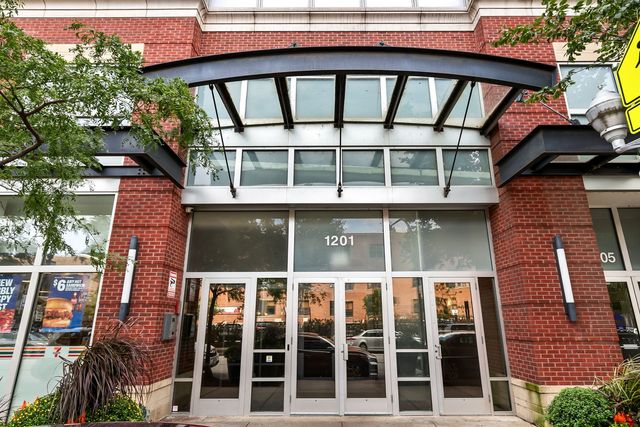 1201 W ADAMS Street 801, Chicago, IL 60607