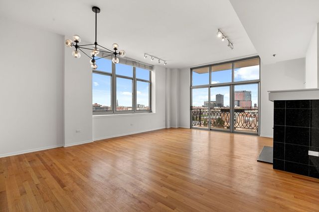 1201 W ADAMS Street 801, Chicago, IL 60607