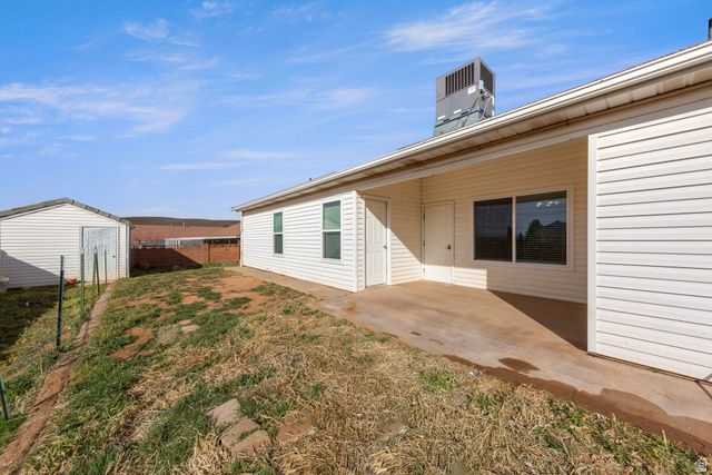 250 E 970 N, Hurricane, UT 84737