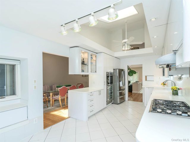 56 Soundview Drive, Port Washington, NY 11050