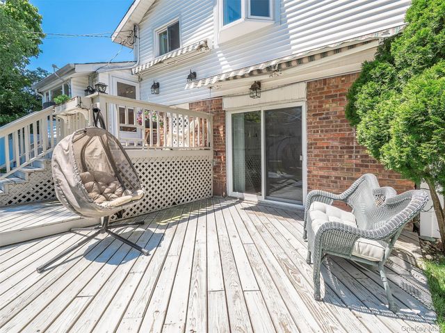 56 Soundview Drive, Port Washington, NY 11050