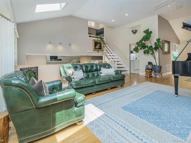 56 Soundview Drive, Port Washington, NY 11050