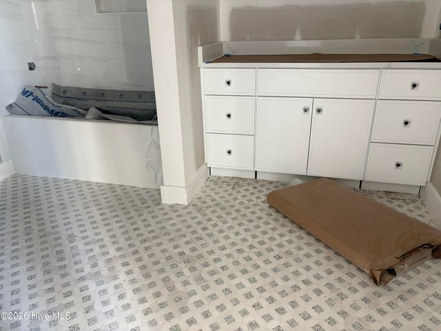 1171 Seasons End Lane, Grimesland, NC 27837