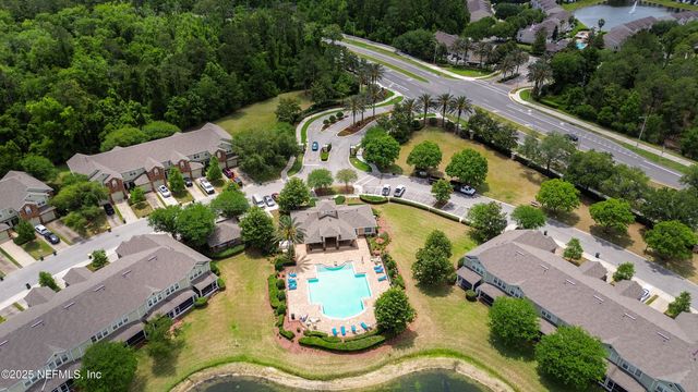 6935 WOODY VINE Drive, Jacksonville, FL 32258