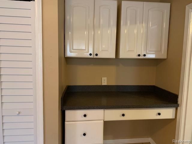 4152 Monroe, Dearborn Heights, MI 48125