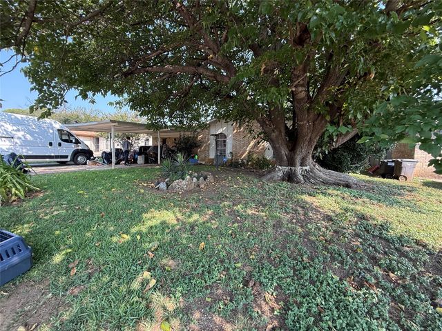4901 Richardson Street, Fort Worth, TX 76119