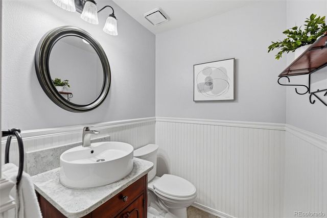 2892 W Long Circle G, Littleton, CO 80120