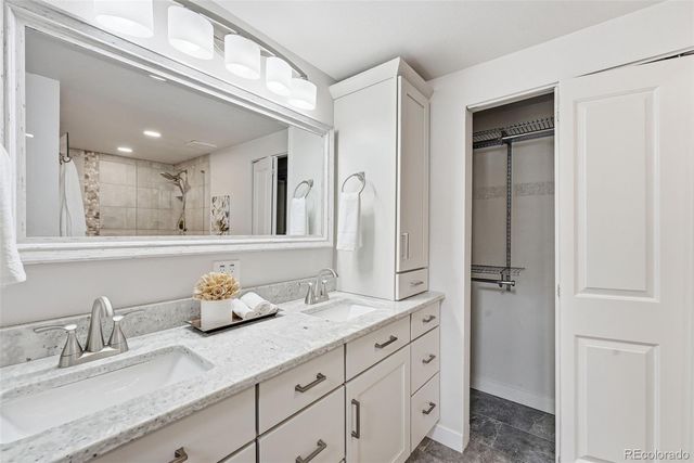 2892 W Long Circle G, Littleton, CO 80120