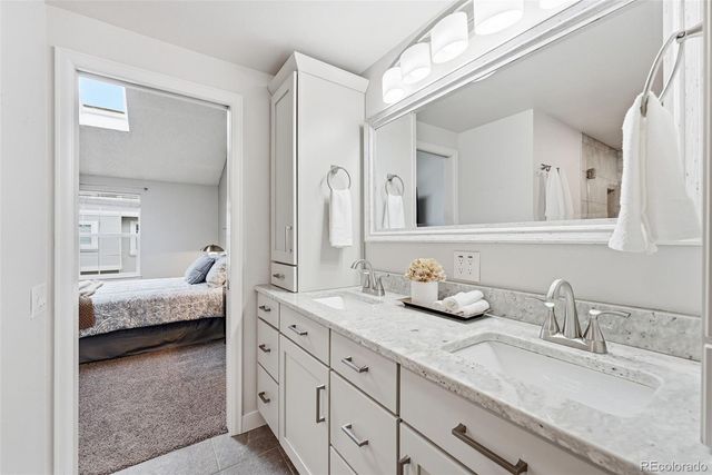 2892 W Long Circle G, Littleton, CO 80120