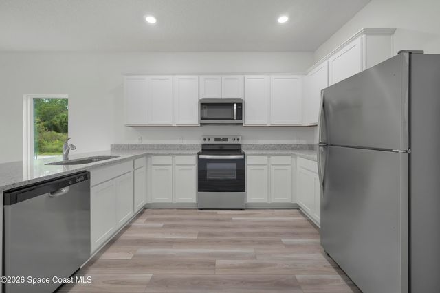 218 Fitchburg Street SW, Palm Bay, FL 32908
