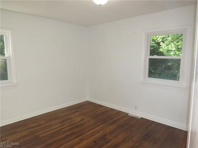 6424 N Ridge Road, Madison, OH 44057