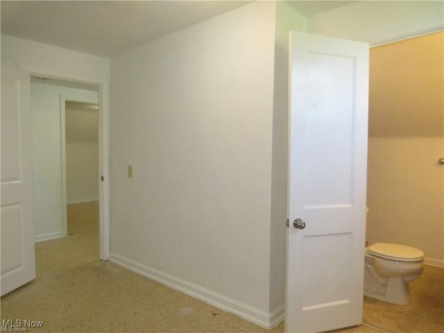 6424 N Ridge Road, Madison, OH 44057