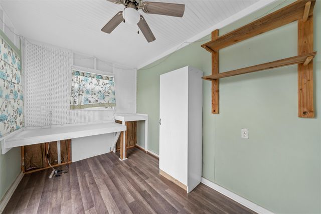 233 Nally Street, Golinda, TX 76655