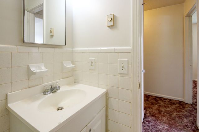 354 Crest Dr, Clarksville, TN 37043