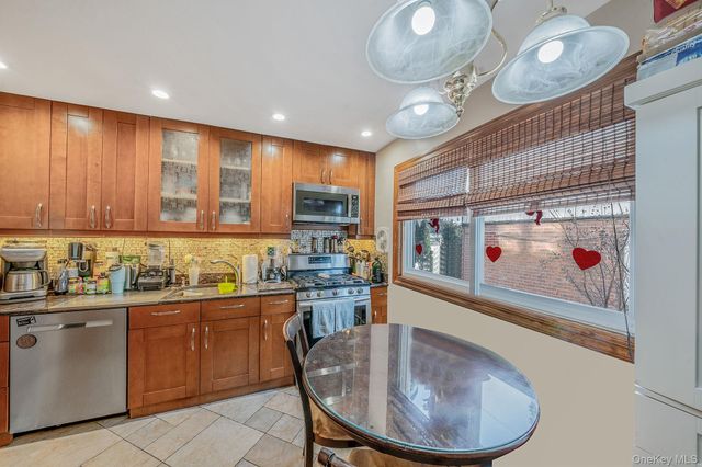 2023 Whitestone Expressway, Whitestone, NY 11357