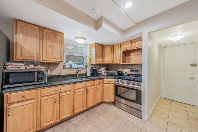 2023 Whitestone Expressway, Whitestone, NY 11357