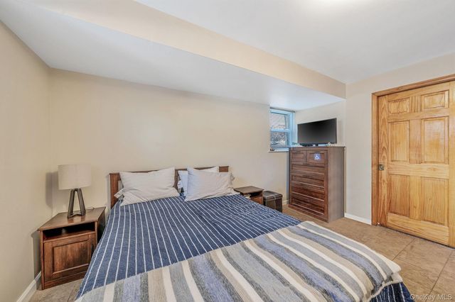 2023 Whitestone Expressway, Whitestone, NY 11357