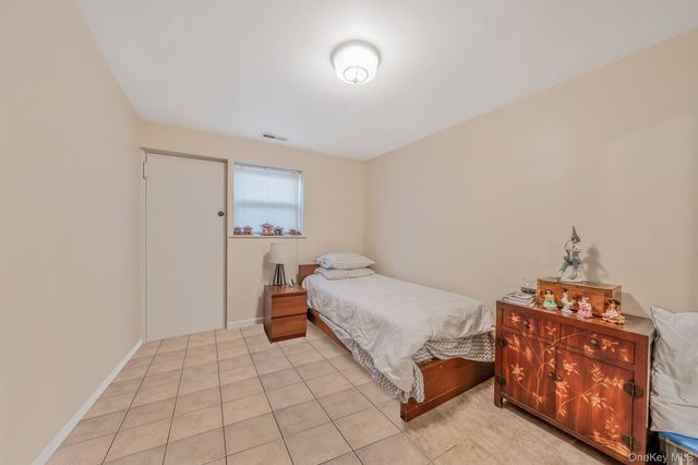 2023 Whitestone Expressway, Whitestone, NY 11357